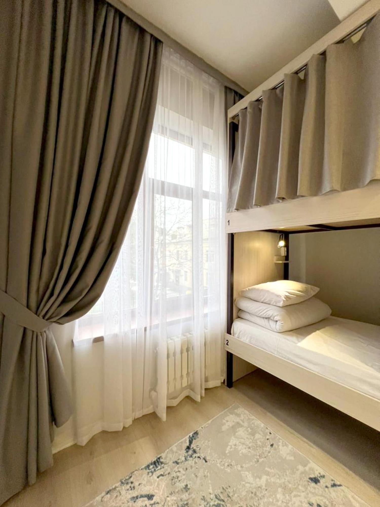 Compass Hostel Biskek Kültér fotó