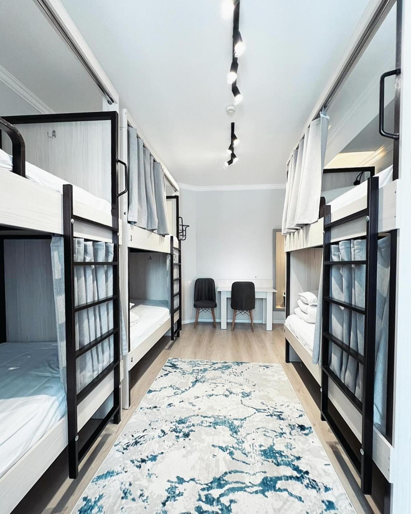 Compass Hostel Biskek Kültér fotó