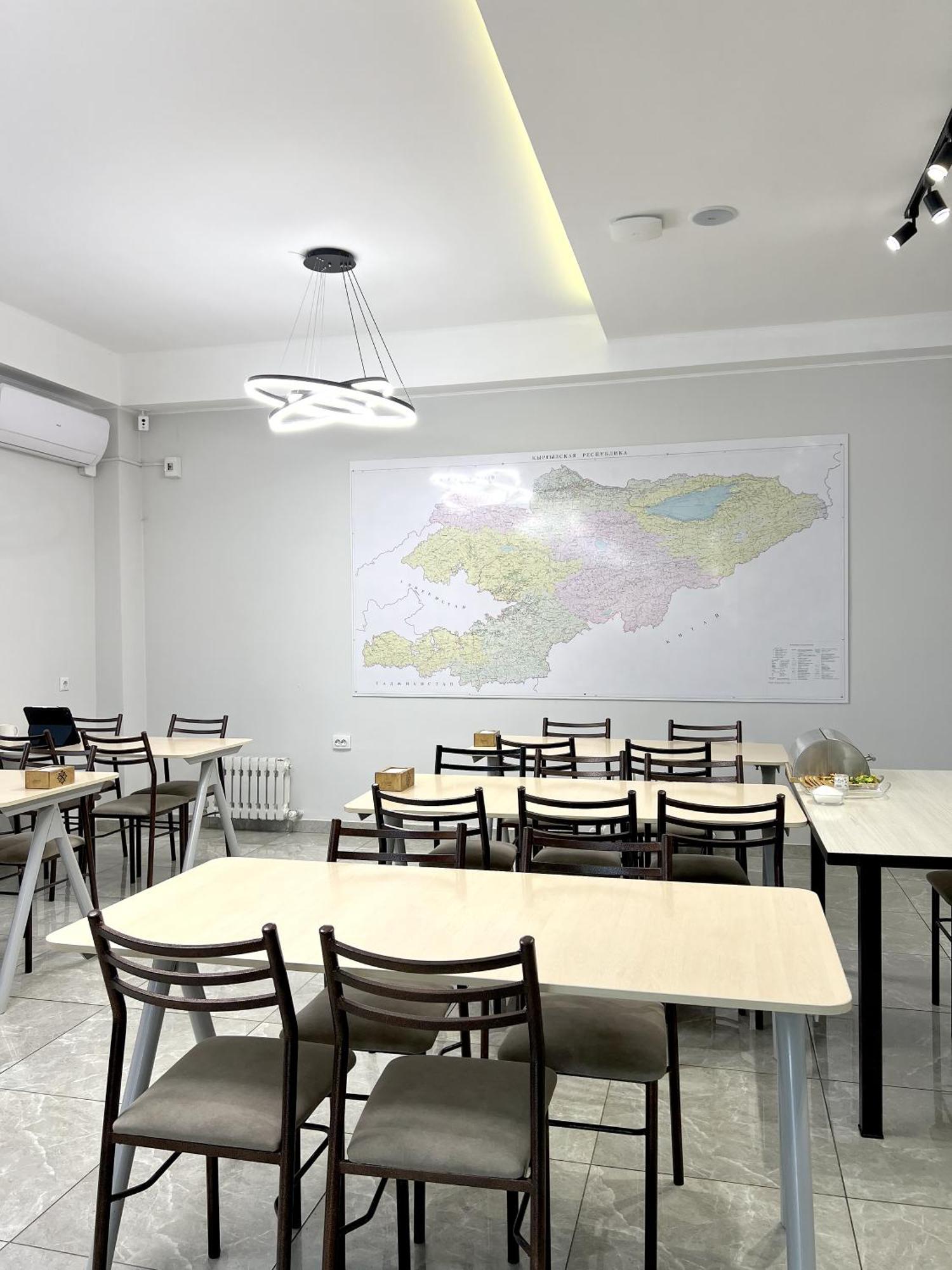 Compass Hostel Biskek Kültér fotó