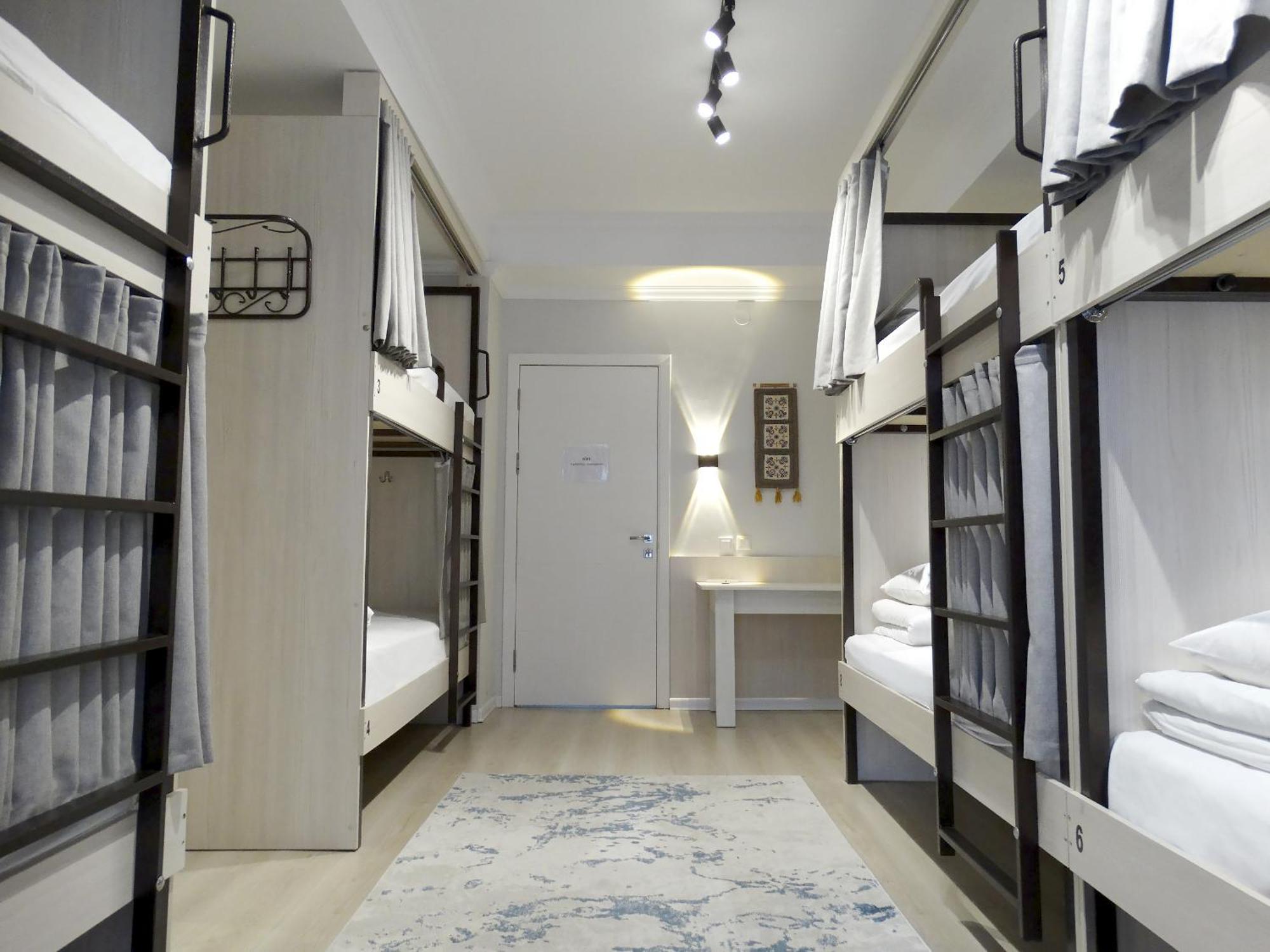 Compass Hostel Biskek Kültér fotó