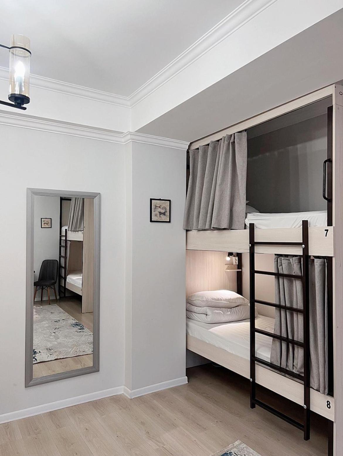 Compass Hostel Biskek Kültér fotó